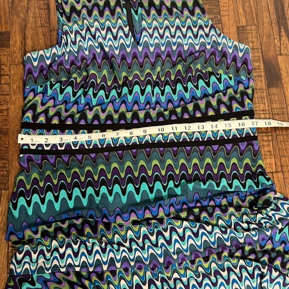 NWT Taylor Dress Halter Neck Sleeveless midi with swing hem Peacock Colors sz 12 - Picture 10 of 11